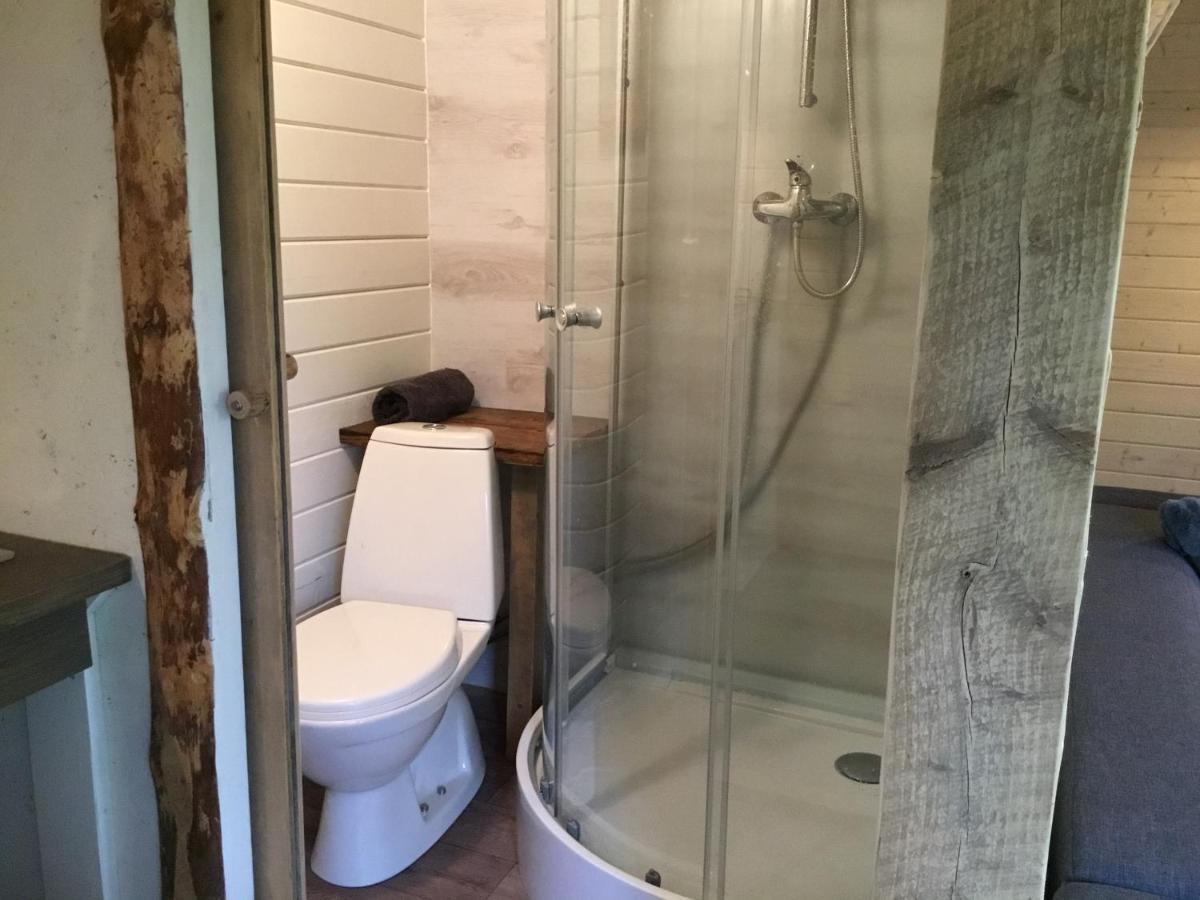 Cozy Lodge Near Brattforsheden Nature Reserve Filipstad Kültér fotó